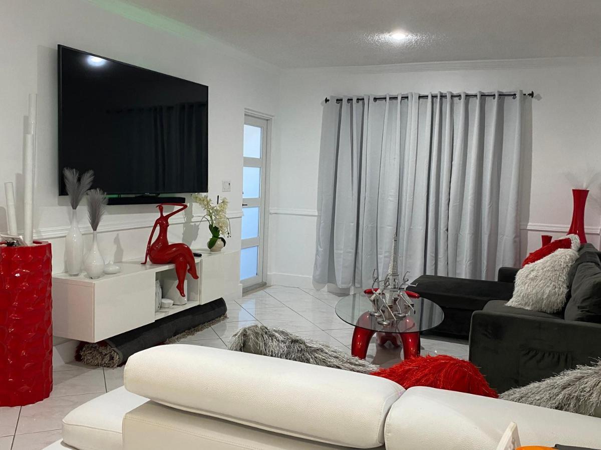 Beautiful House 7 Min From Miami Airport W Free Parking Apartman Kültér fotó